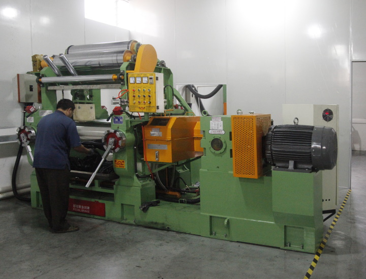 自動翻料開放式練膠機(jī) Auto Rubber Mixing